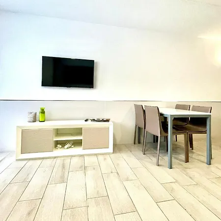 Apartamento Optimist Playa de las Americas (Tenerife)